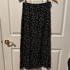 Universal Thread Black and White Maxi Skirt